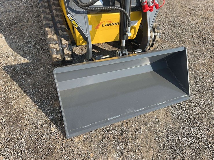 2025-land-hero-mini-stand-on-skid-loader-image-22