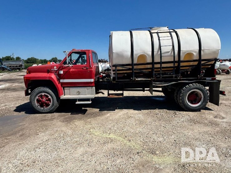 1992-ford-f700-image-14
