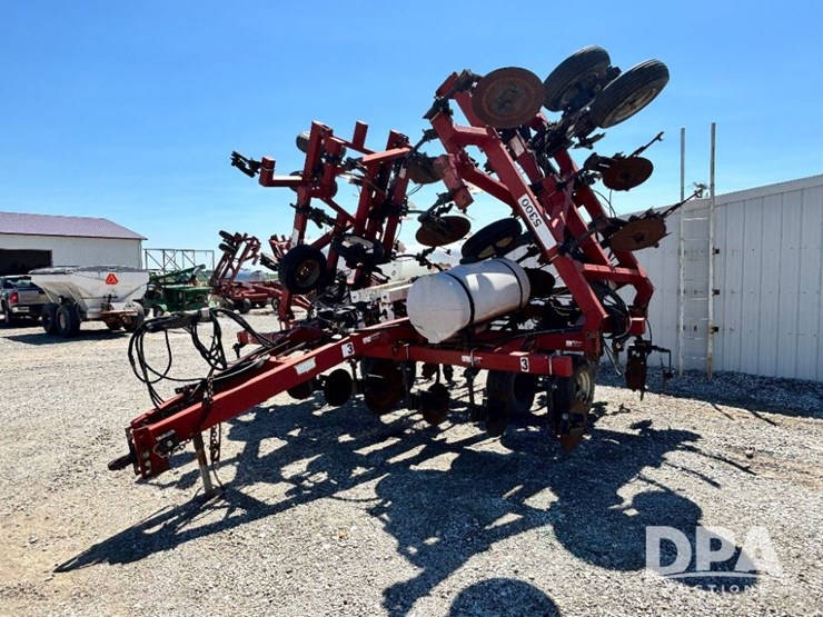 case-ih-5300-image-1