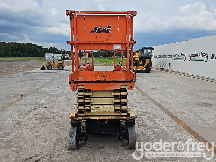 2015-jlg-2646es-image-9