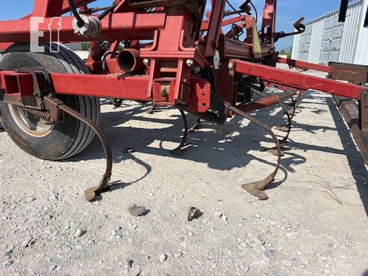 case-ih-4300-image-27