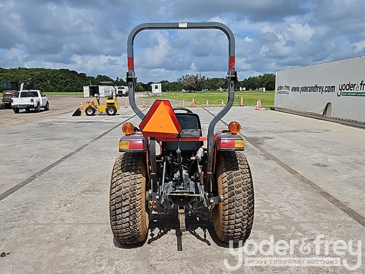 2020-kubota-l2501d-image-4