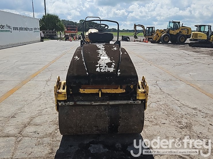 2005-bomag-bw120ad-4-image-11