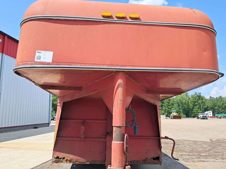 1993-gn-livestock-trailer-image-12
