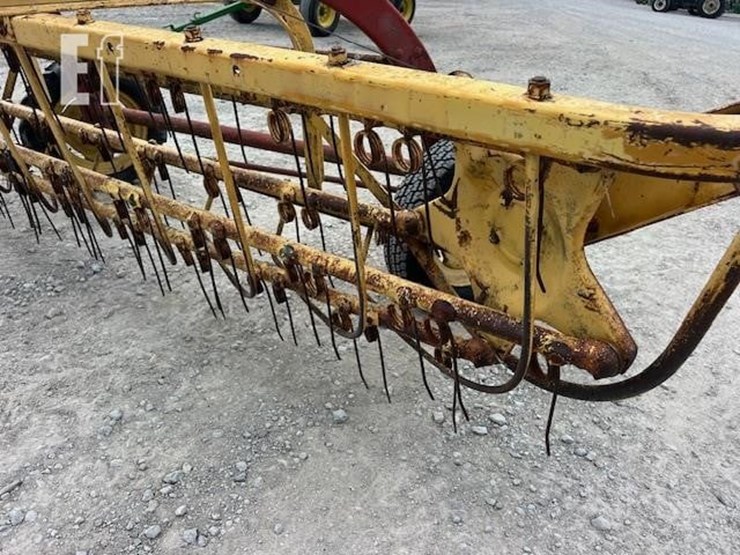 new-holland-256-image-17
