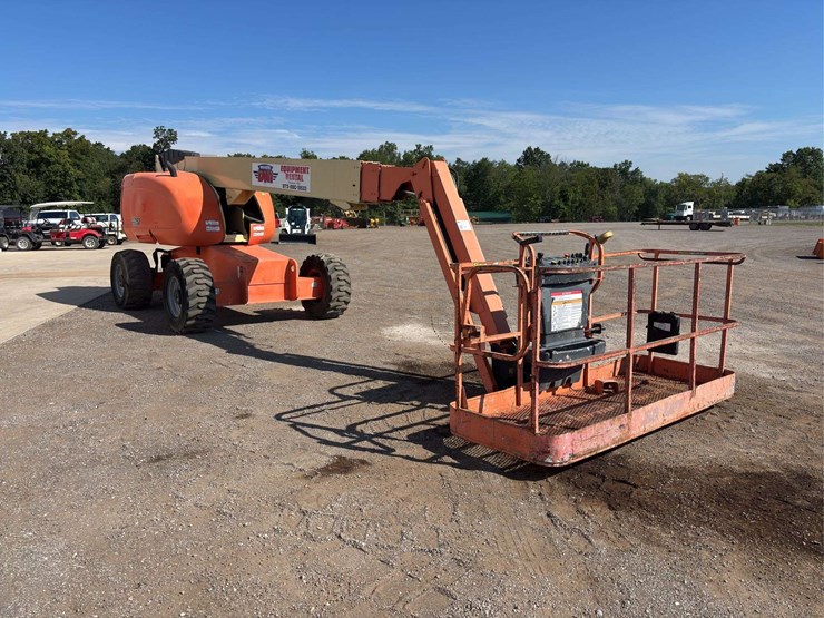 2009-jlg-660sj-image-2