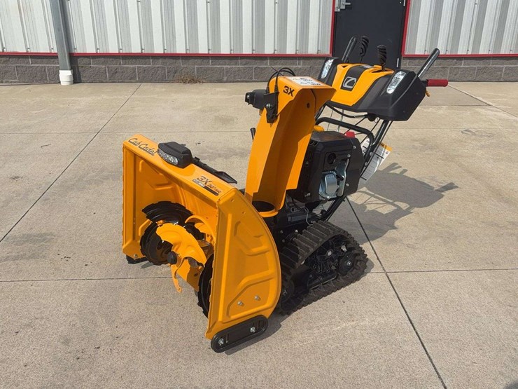 2023-cub-cadet-3x30-trac-snowblower-image-1