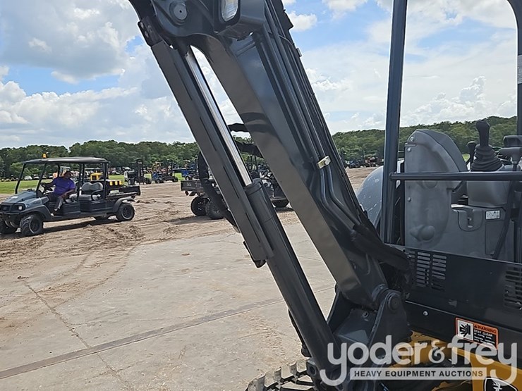 2023-deere-35g-image-20