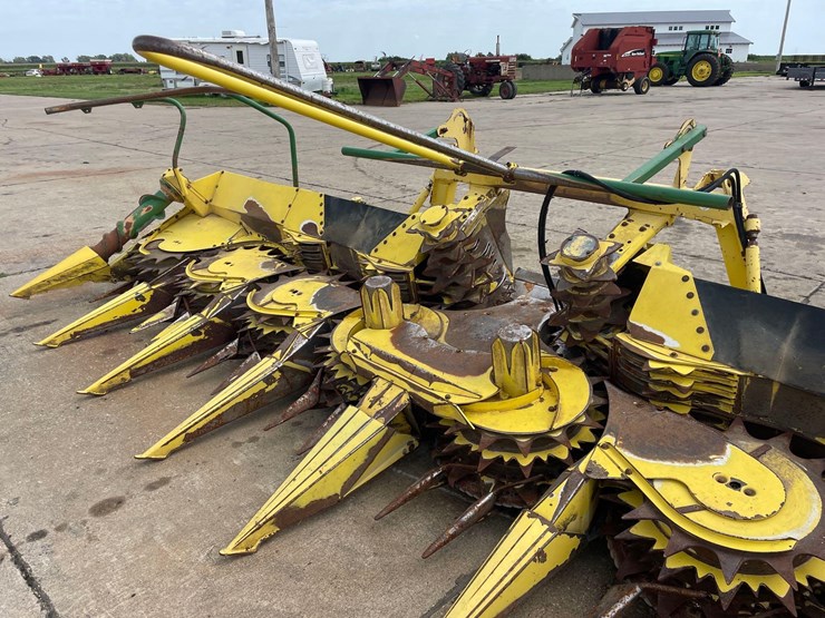 john-deere-688-image-20