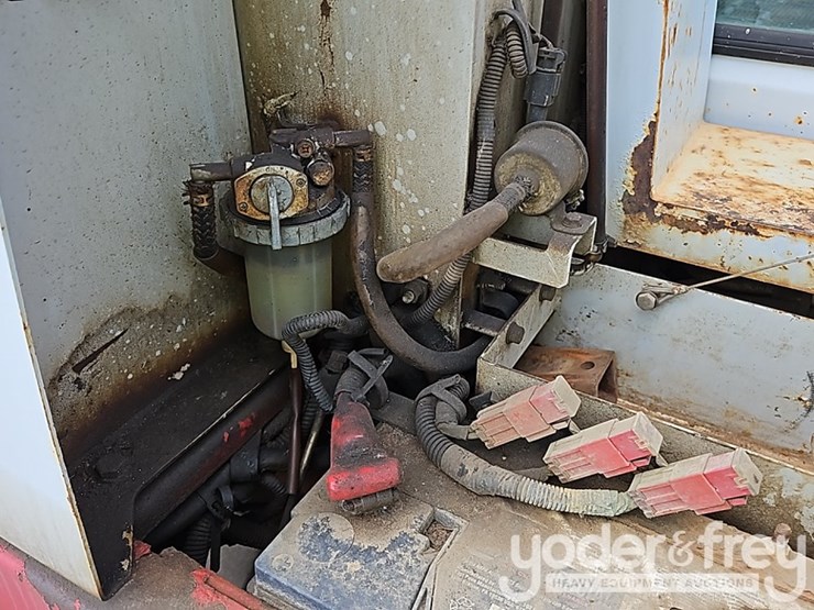 2005-takeuchi-tb145-image-40