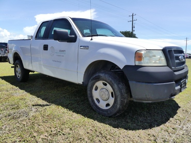 2005-ford-f150-xl-image-2