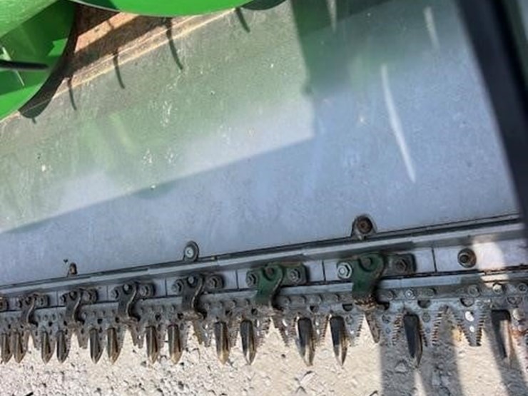 2009-john-deere-630f-image-15