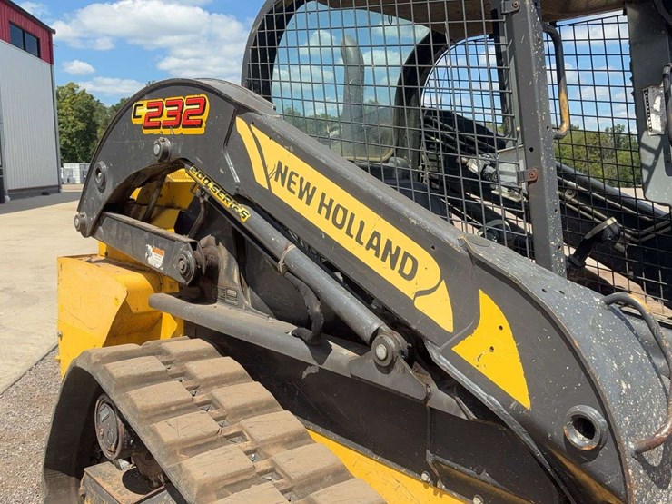 new-holland-c232-image-25