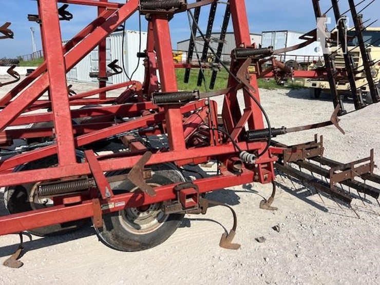 case-ih-4300-image-30
