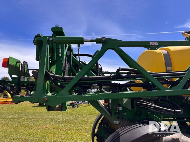 2020-john-deere-r4023-image-101