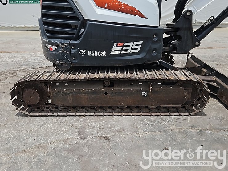 2019-bobcat-e35-image-8