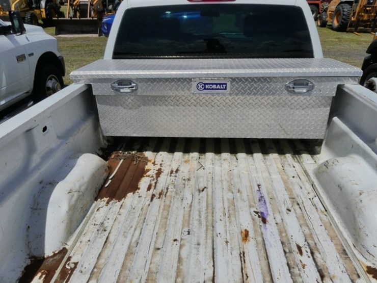 2011-chevrolet-silverado-image-5