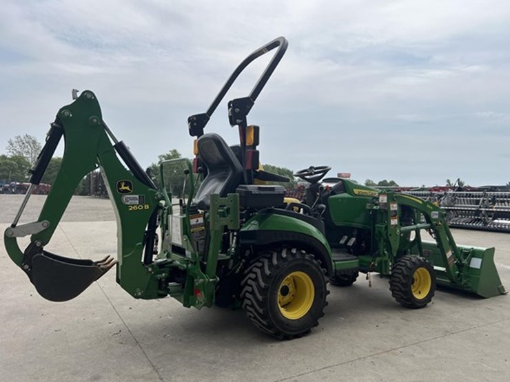2024-john-deere-1025r-image-32