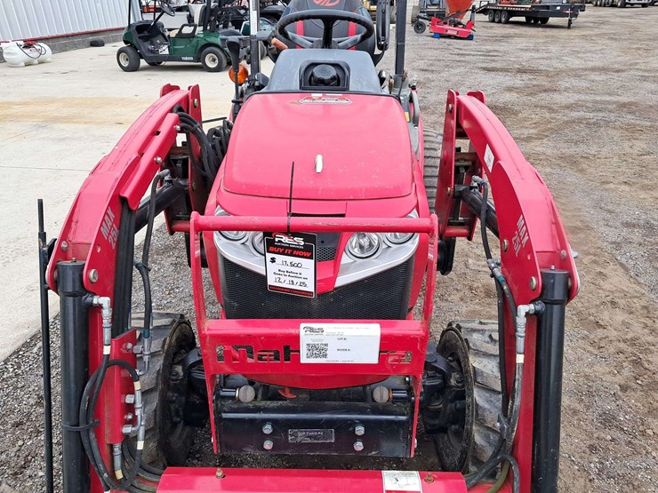 2022-mahindra-max25xlh-4wd-tractor-image-13