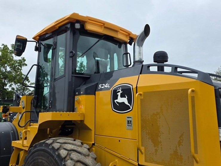 2021-deere-524l-image-23