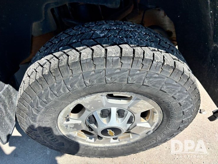 2013-chevrolet-silverado-2500-lt-image-47