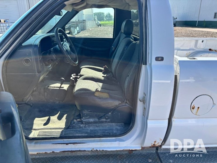 2005-chevrolet-2500hd-image-66