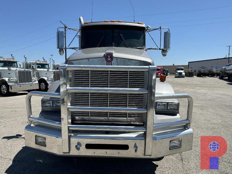 2013-kenworth-t800-image-8