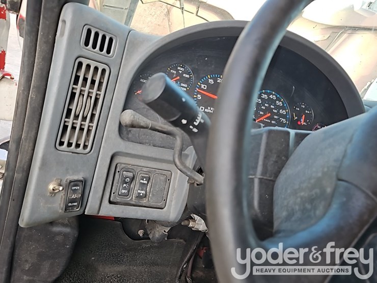 2006-international-durastar-4300-image-31