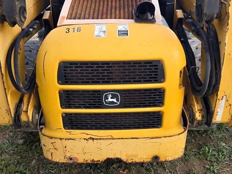 john-deere-250-image-16