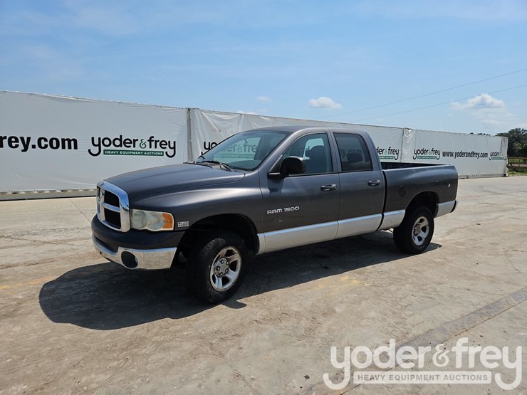 2004-dodge-ram-1500-image-1