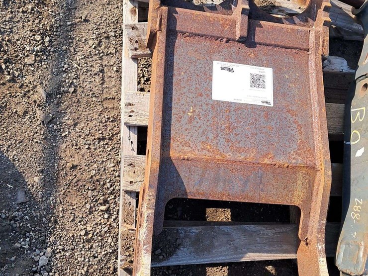 hydraulic-excavator-thumb-image-1