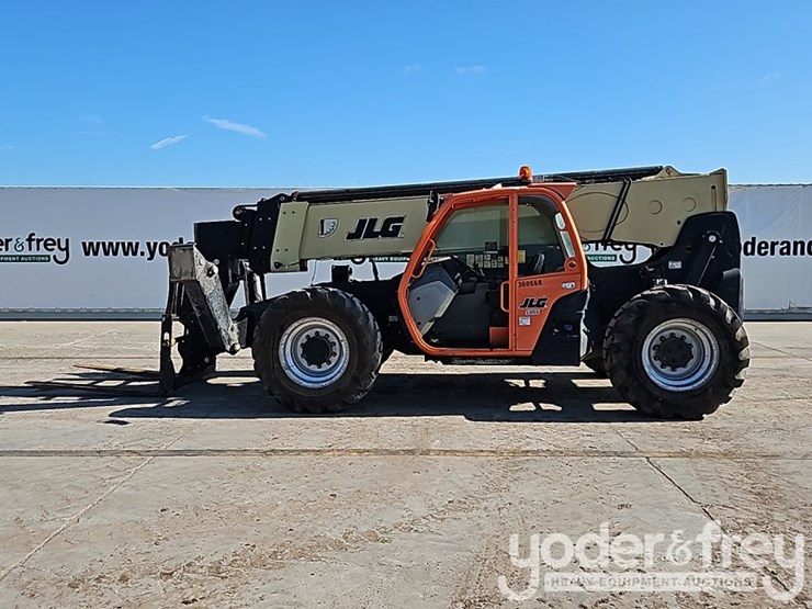 2018-jlg-1055-image-2