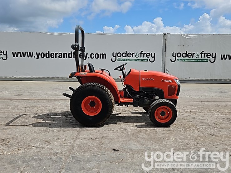 2020-kubota-l2501d-image-6