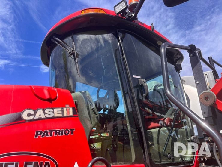 2019-case-ih-patriot-4440-image-31
