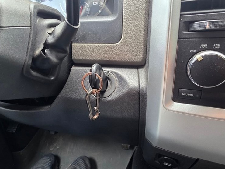 2011-dodge-2500-image-59