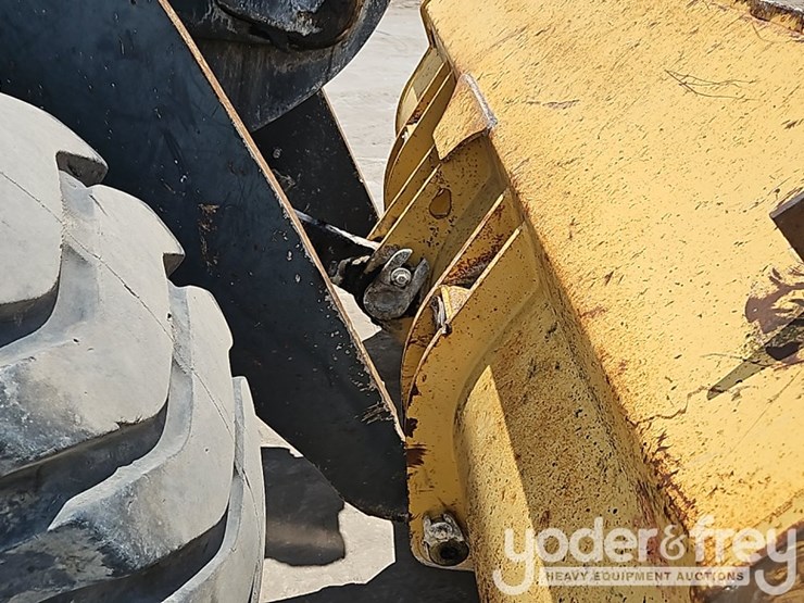 2005-deere-544j-image-15