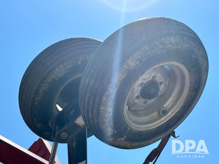 case-ih-5300-image-29