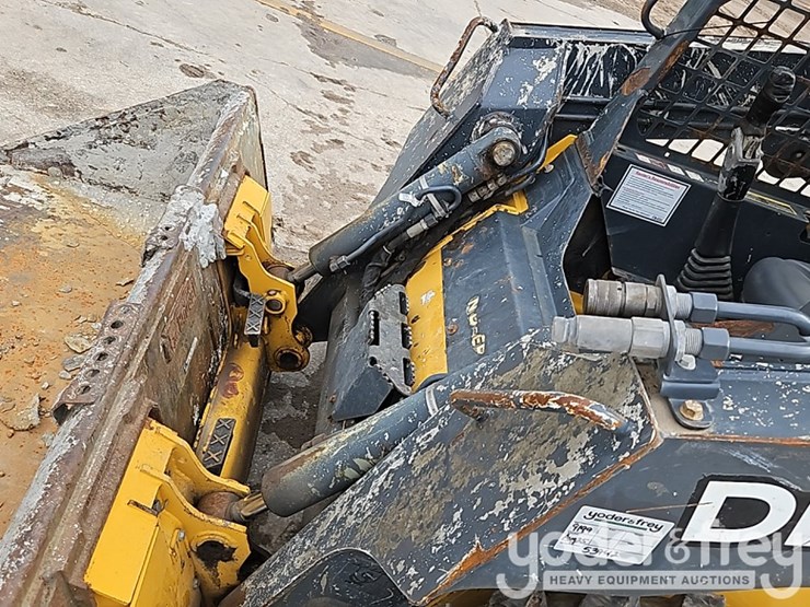 2019-deere-316gr-image-13