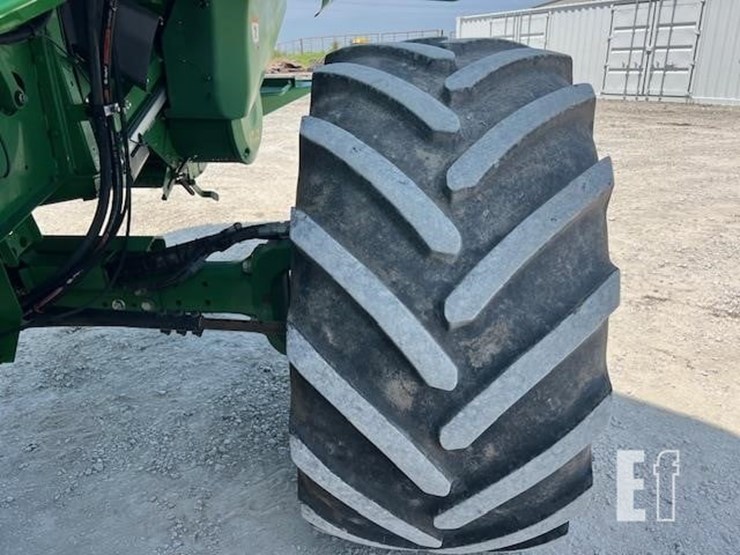 2014-john-deere-s670-image-31