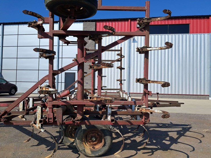 wilrich-25'-cultivator-image-7