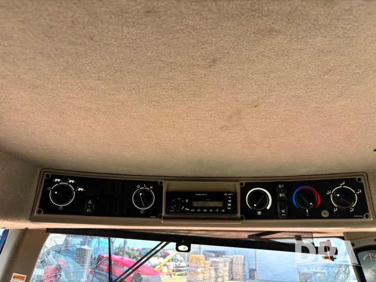 2009-case-ih-titan-3020-image-64