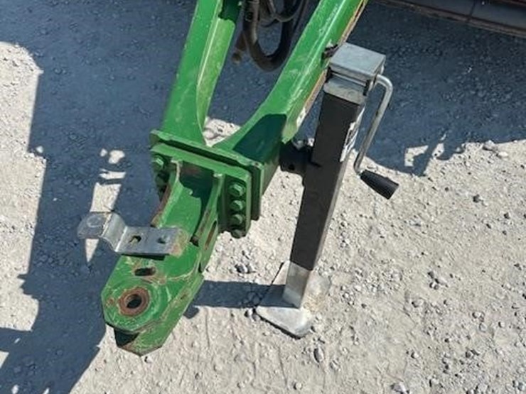 2019-john-deere-560m-image-9