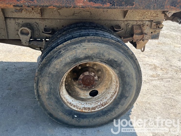 2000-ford-f750-image-15