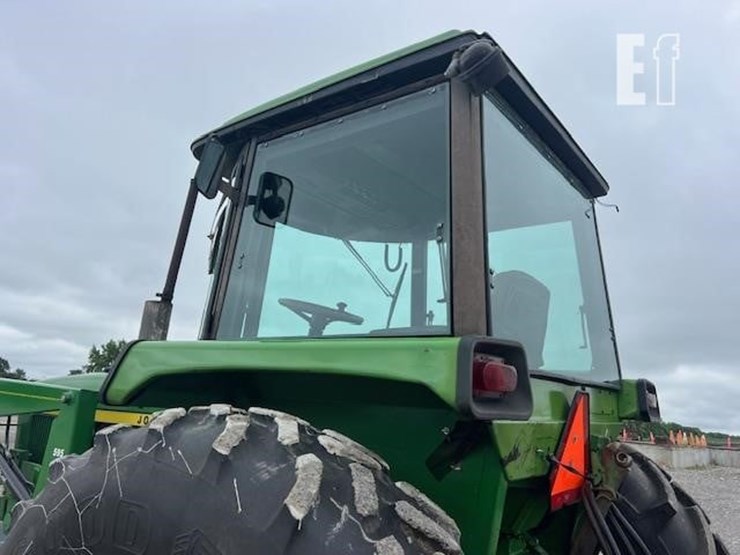 john-deere-4230-image-25