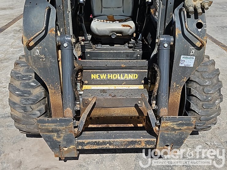2018-new-holland-l228-image-11