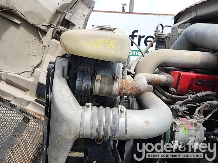 1998-ford-l9000-image-18