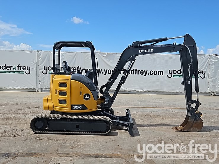 2023-deere-35g-image-6