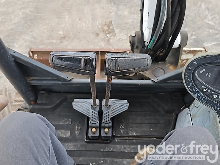 2018-bobcat-e35-image-36