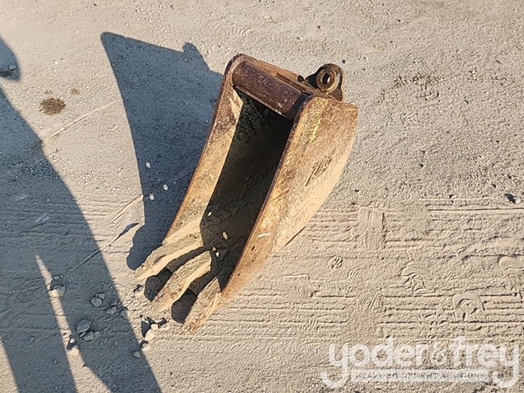 takeuchi-tb145-image-1