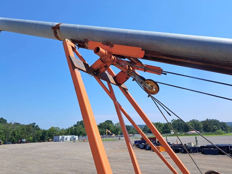 custom-made-manure-pump-load-stand-image-4